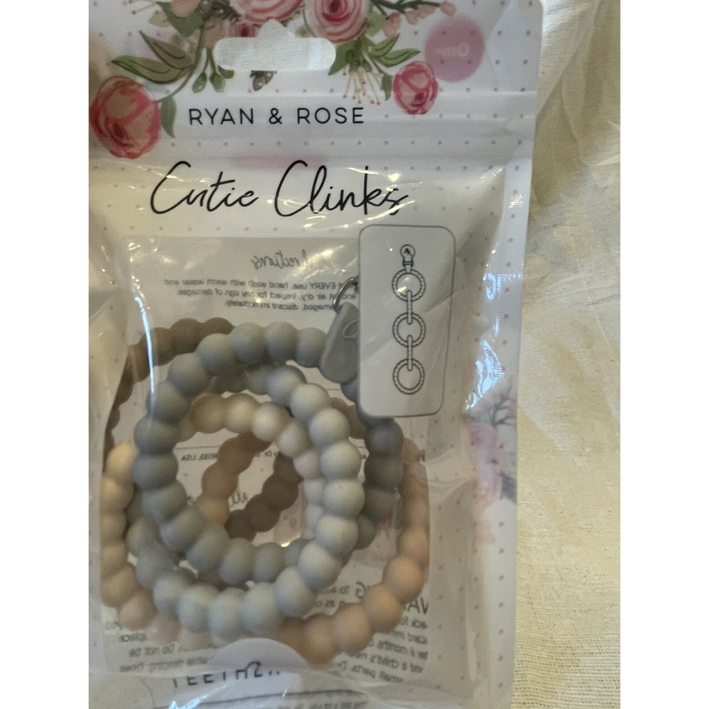 Ryan And Rose Cutie Clinks Teether + Clip Perfect For Babies 0m+ Neutral NEW! - Picture 2 of 4